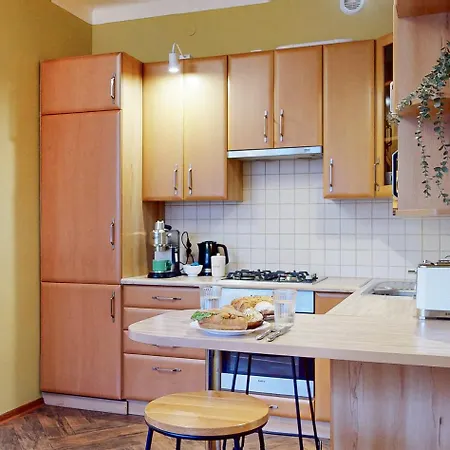 Sunny Corner Saska Kepa ורשה